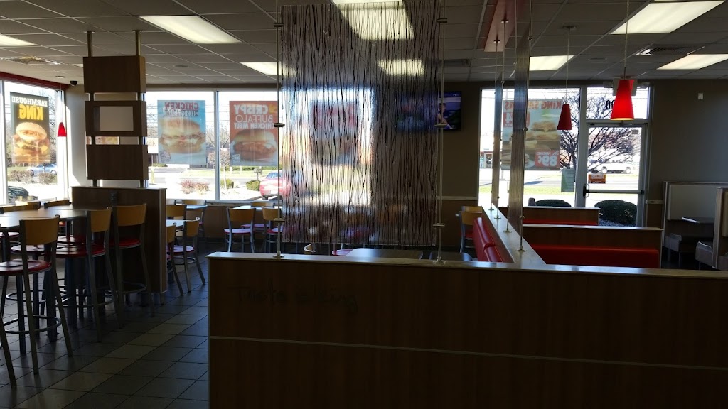 Burger King | 1390 Vernon Odom Blvd, Akron, OH 44320, USA | Phone: (330) 867-8332
