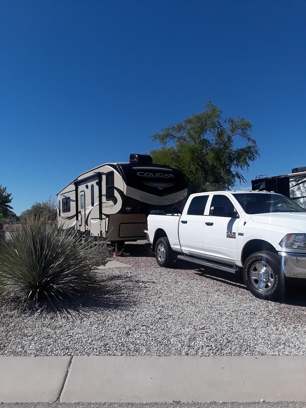 Boneyard Vista RV Park | 6170 Quijota Blvd Bldg. 6015, Tucson, AZ 85707, USA | Phone: (520) 747-9144