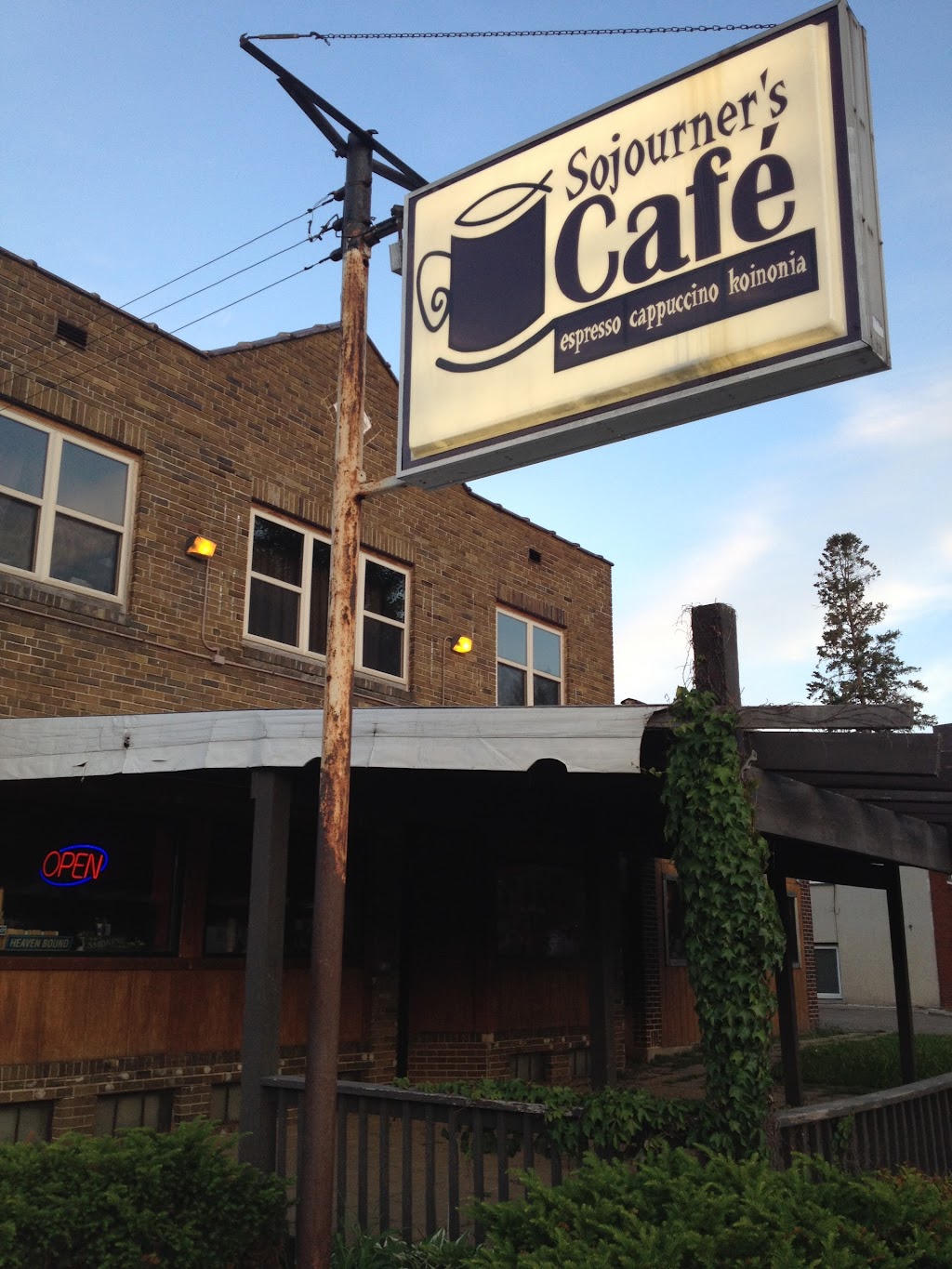 Sojourners Cafe | 1406 White Bear Ave, St Paul, MN 55106, USA | Phone: (651) 771-9614