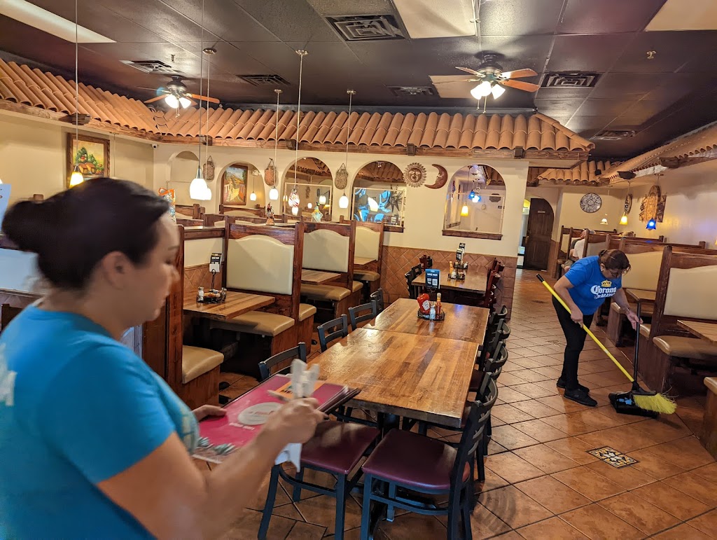 La Fonda Mexican Restaurant | 2310 Troy Rd, Edwardsville, IL 62025, USA | Phone: (618) 655-0399