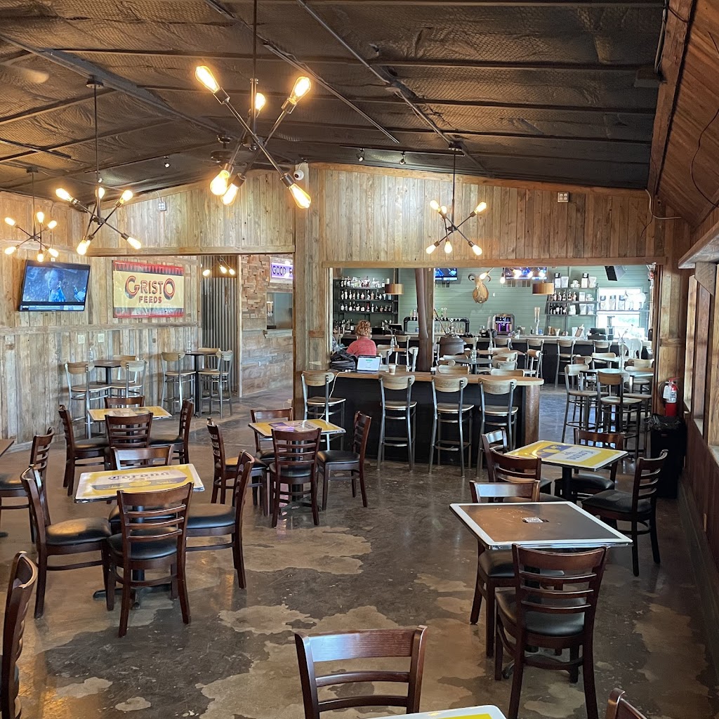 Screaming Goat Yard & Tap | 4 Sun Valley Dr, Spring Branch, TX 78070, USA | Phone: (830) 885-2209