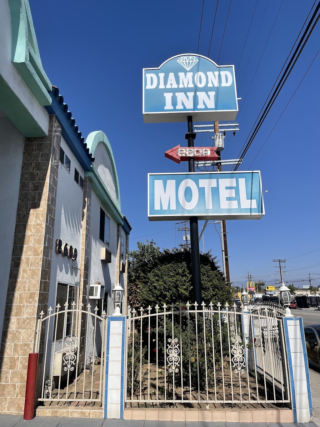 Diamond Inn Motel | 8609 Sepulveda Blvd, North Hills, CA 91343, USA | Phone: (818) 891-5172