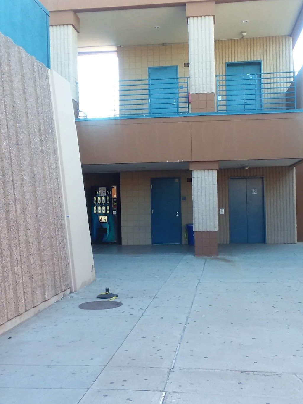 Trevor G. Browne High School | 7402 W Catalina Dr, Phoenix, AZ 85033, USA | Phone: (602) 764-8500