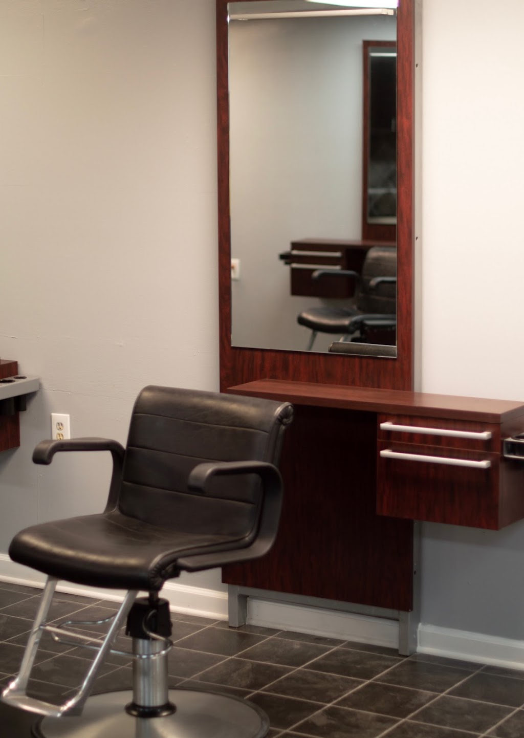 We Embrace Beauty Hair Salon | 4234 Park Heights Ave, Baltimore, MD 21215, USA | Phone: (410) 921-1618
