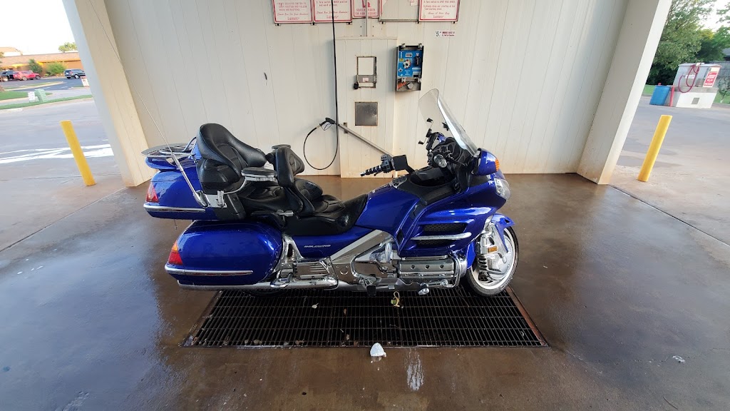 The Car Wash 122nd St | 7158 NW 122nd St, Oklahoma City, OK 73142, USA | Phone: (405) 441-3996