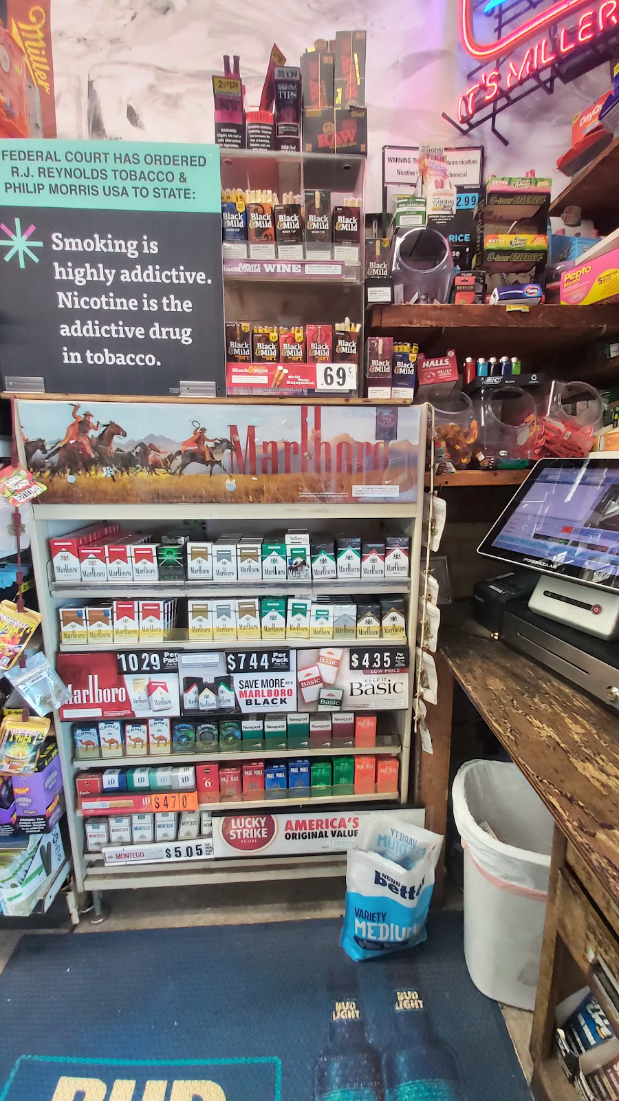 Beverage Dock Drive Thru & Carry Out | 868 Kauffman Ave, Fairborn, OH 45324, USA | Phone: (937) 878-6324