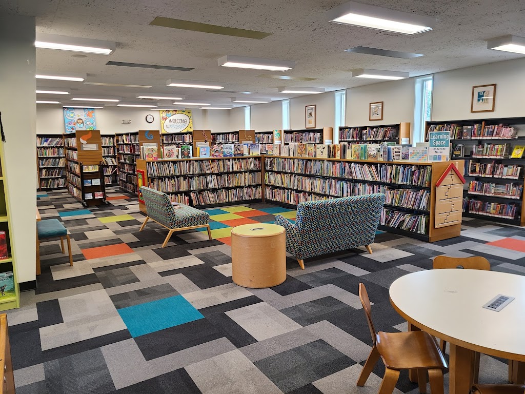 Grosse Pointe Public Library | 10 Kercheval Ave, Grosse Pointe, MI 48236, USA | Phone: (313) 343-2074