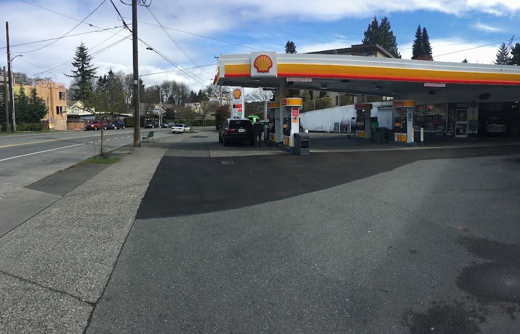 Shell | 3317 W Government Way, Seattle, WA 98199, USA | Phone: (206) 285-1761