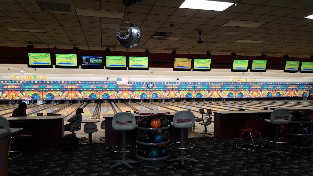 Mayflower Lanes | 26600 Plymouth Rd, Redford Charter Twp, MI 48239, USA | Phone: (313) 937-8420