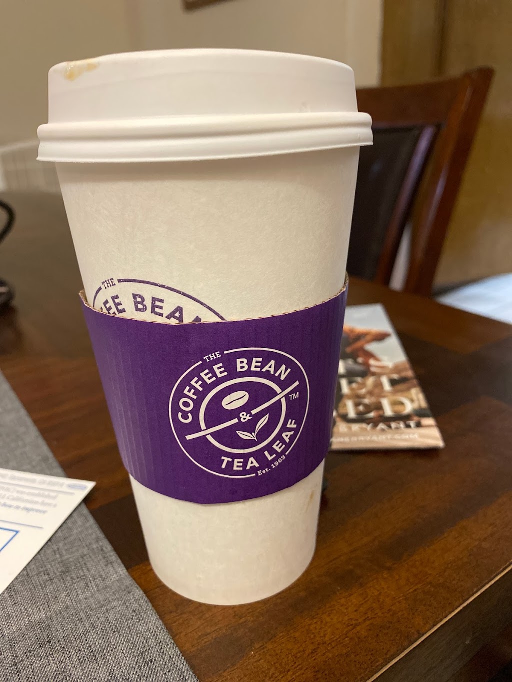 The Coffee Bean & Tea Leaf | 16215 Sierra Lakes Pkwy, Fontana, CA 92336, USA | Phone: (909) 349-0811