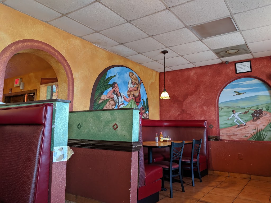 Tlaquepaque Mexican Grille & Restaurant | 710 E Atkins St, Dobson, NC 27017, USA | Phone: (336) 356-2130