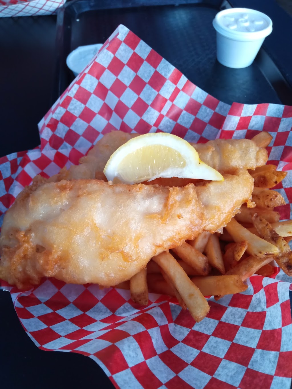 Lakeport Fish & Chips | 8214 Lundys Ln, Niagara Falls, ON L2H 1H1, Canada | Phone: (905) 357-3232