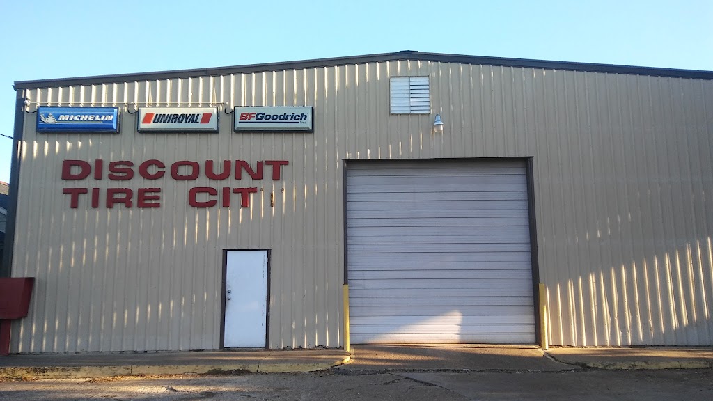 Discount Tire City Inc | 105 E Genie St, Chalmette, LA 70043, USA | Phone: (504) 277-7518