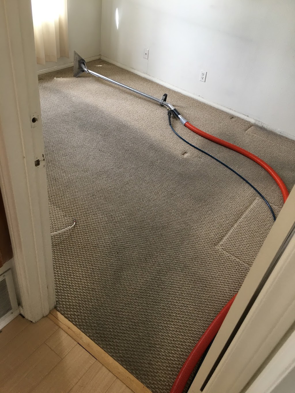 Select Tech Carpet Cleaning | 855 S Forest Hills Dr, Covina, CA 91724, USA | Phone: (562) 298-3586