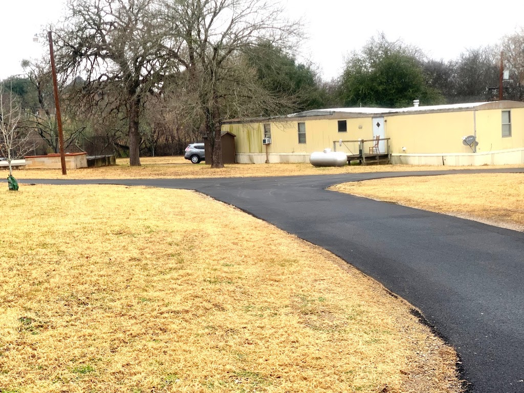 Sun Country Mobile Home Park | 170 Sunny Loop, La Vernia, TX 78121, USA | Phone: (512) 200-4664