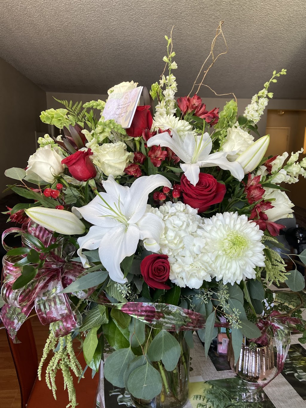 Upland Florist Upland Flower Boutique | 149 N Euclid Ave, Upland, CA 91786, USA | Phone: (909) 985-2020