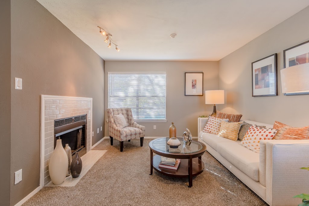 Pinehurst Place Apartments | 2101 Pinehurst Ln, Mesquite, TX 75150, USA | Phone: (972) 848-7658
