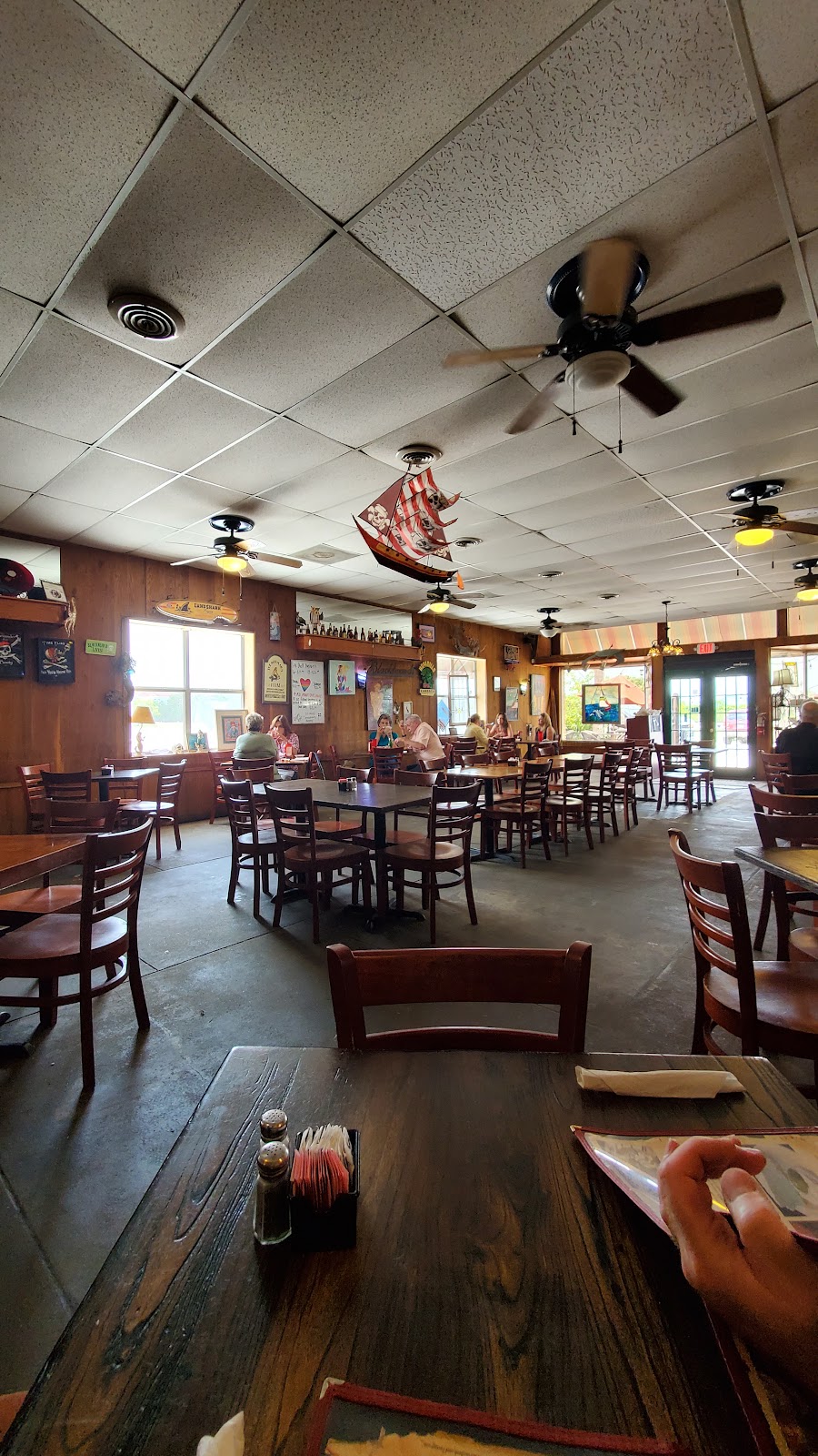 Blackbeards Too | 2753 W Main St, Ingleside, TX 78362, USA | Phone: (361) 776-0393