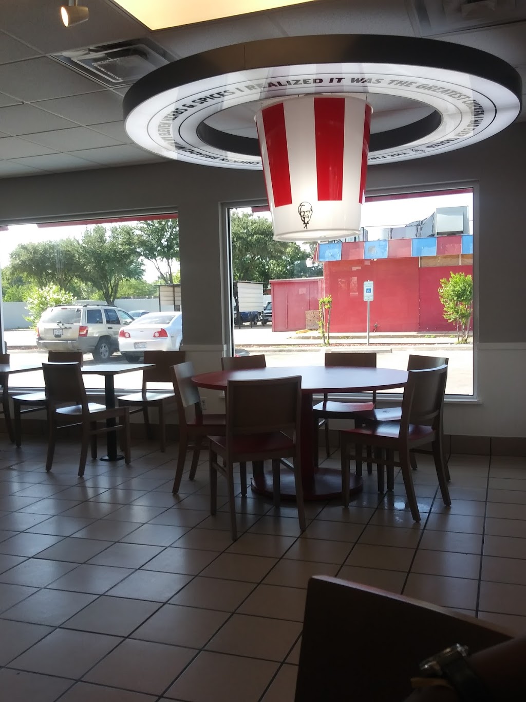 KFC | 1801 S Buckner Blvd, Dallas, TX 75217 | Phone: (214) 391-5771