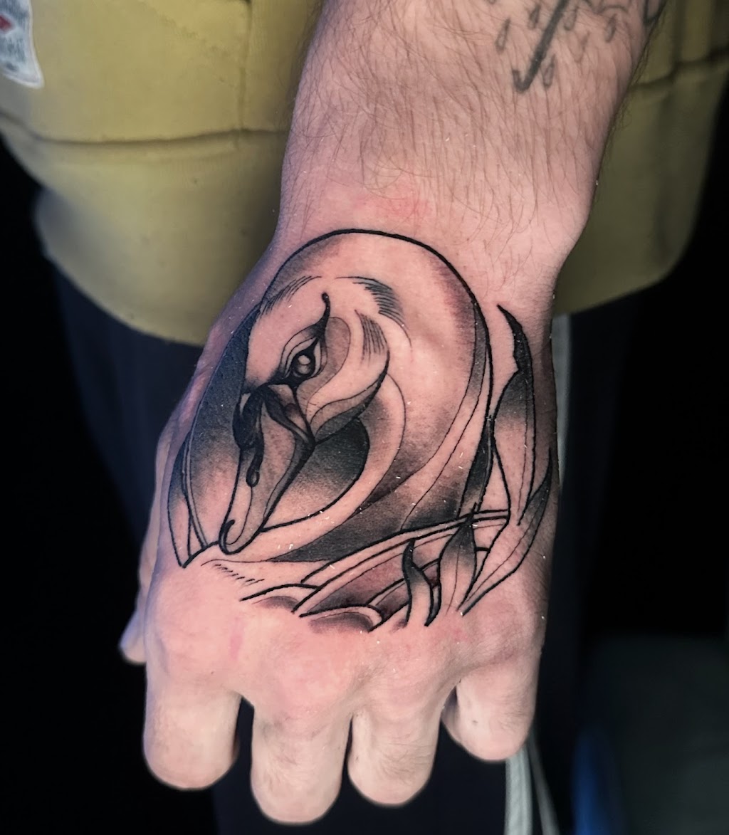 Kustom Kulture Tattoo Studio | 6757 Tampa Ave, Reseda, CA 91335, USA | Phone: (818) 343-8288