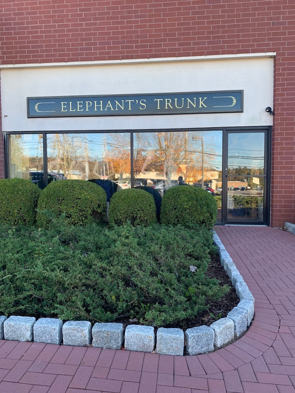 Elephants Trunk Tuxedo By Sarno | 280 N Bedford Rd, Mt Kisco, NY 10549, USA | Phone: (914) 666-3060