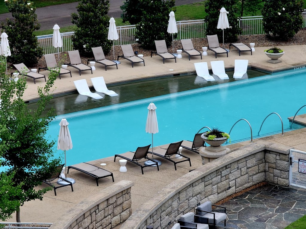 Guest House at Graceland | 3600 Elvis Presley Blvd, Memphis, TN 38116, USA | Phone: (800) 238-2000