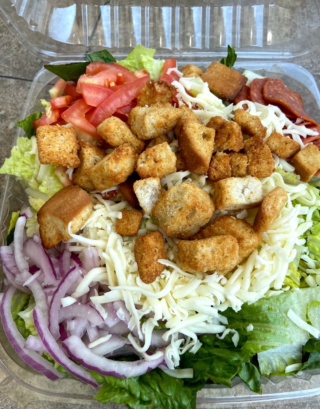 Primoz Pizzeria Mentor | 9250 Diamond Centre Dr, Mentor, OH 44060, USA | Phone: (440) 352-1352