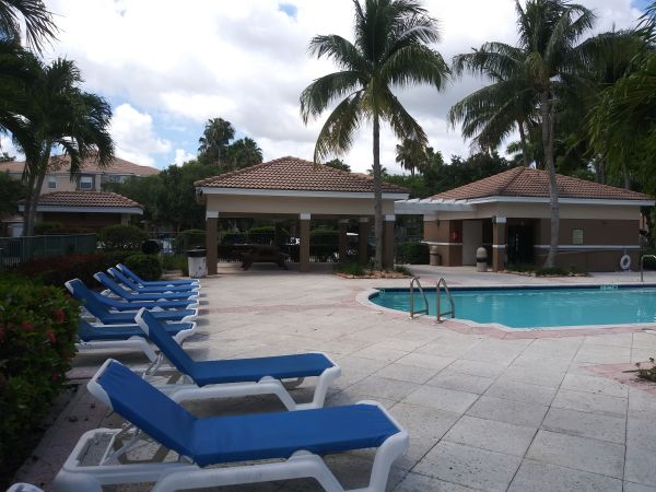 The Grove at Turtle Run | 3701 Turtle Run Blvd, Coral Springs, FL 33067, USA | Phone: (954) 344-5483