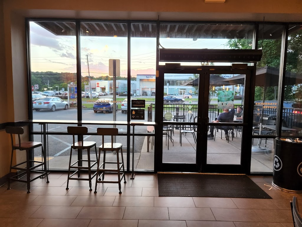 Starbucks | 3025 E Main St, Mohegan Lake, NY 10547, USA | Phone: (845) 587-1881