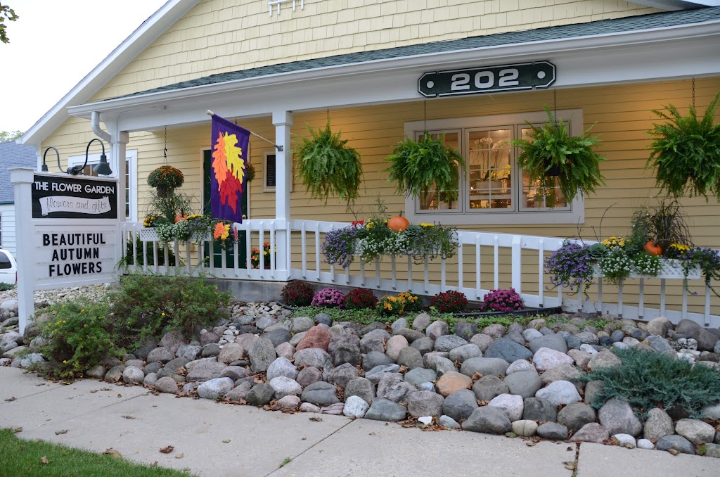 The Flower Garden | 202 North Ave, Hartland, WI 53029, USA | Phone: (262) 367-8205