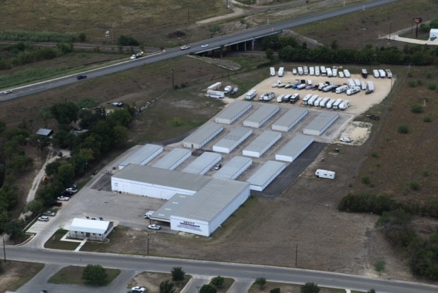 Nevitt Moving & Storage Inc | 3090 W San Antonio St, New Braunfels, TX 78130, United States | Phone: (830) 625-6514