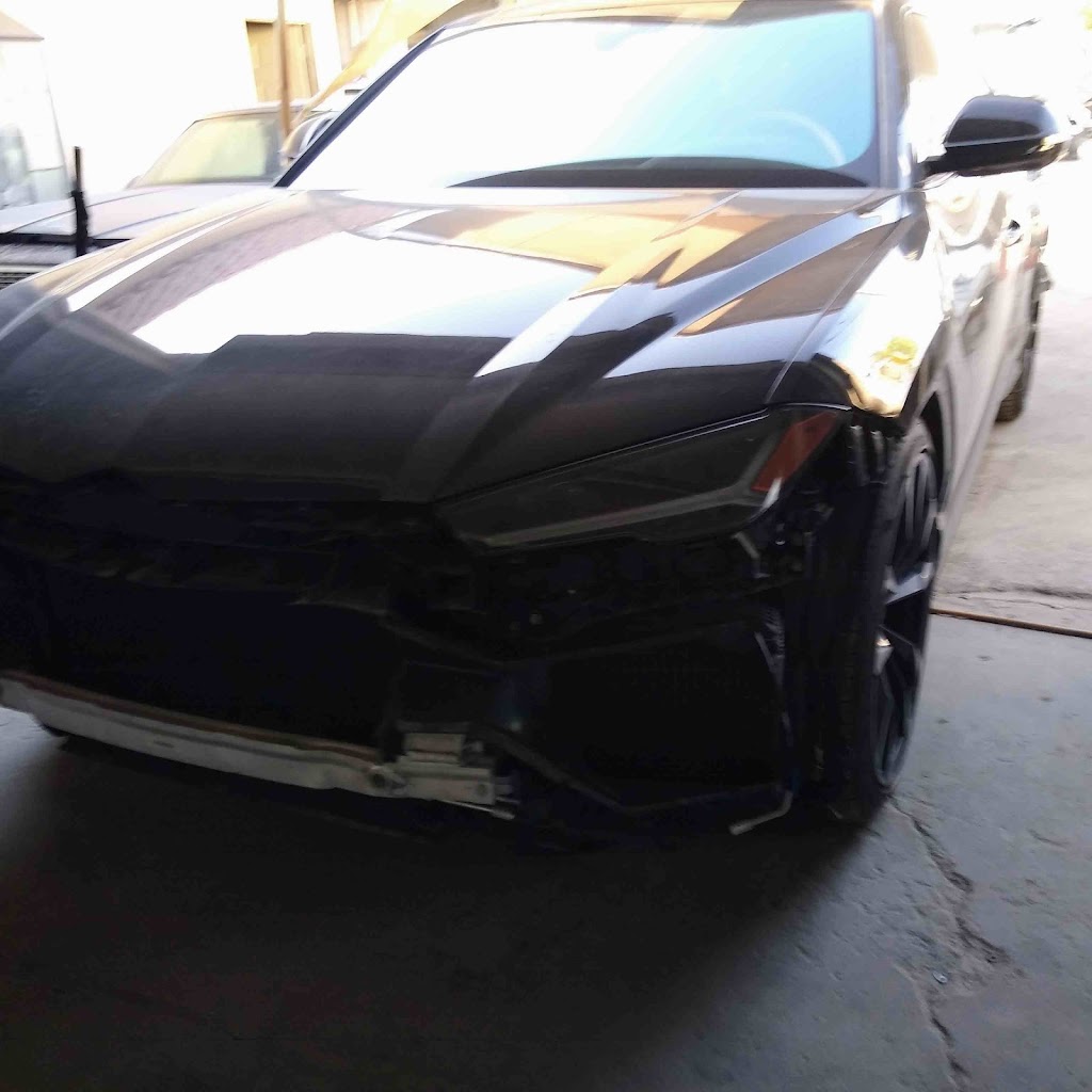 ROBERTS AUTO BODY | 968 Durfee Ave, South El Monte, CA 91733, USA | Phone: (626) 409-3830