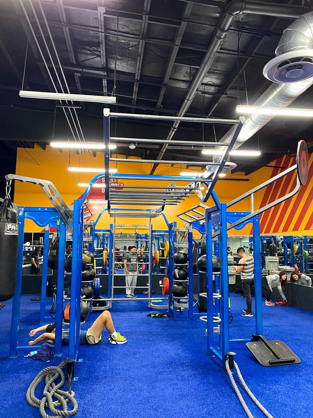 Crunch Fitness - Norwalk CA | 11029 Alondra Blvd, Norwalk, CA 90650 | Phone: (562) 741-5331