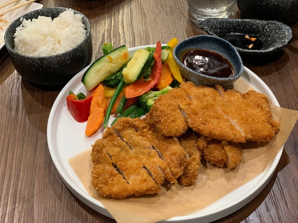 ebisu sushi | 2513 W Taron Ct #180, Elk Grove, CA 95757, USA | Phone: (916) 633-6678