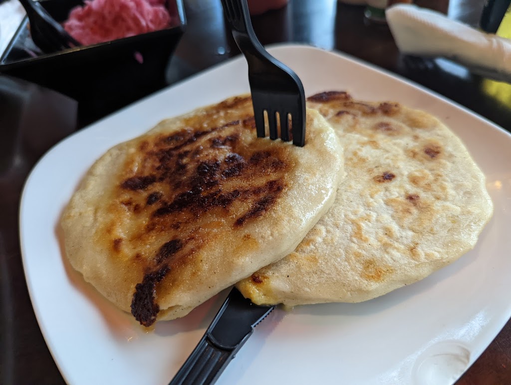 La Pupusa Loca | 5910 Bergenline Ave, West New York, NJ 07093, USA | Phone: (201) 662-9140