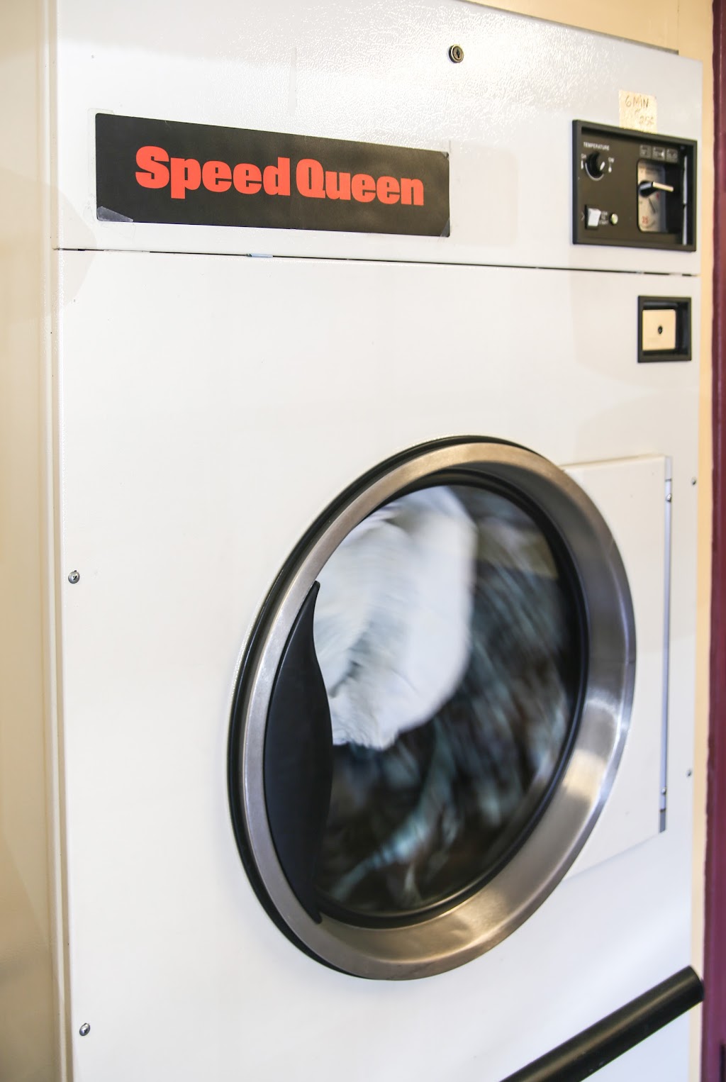 Motherlode Laundromat | 599 South CA-49, Jackson, CA 95642, USA | Phone: (209) 223-3089