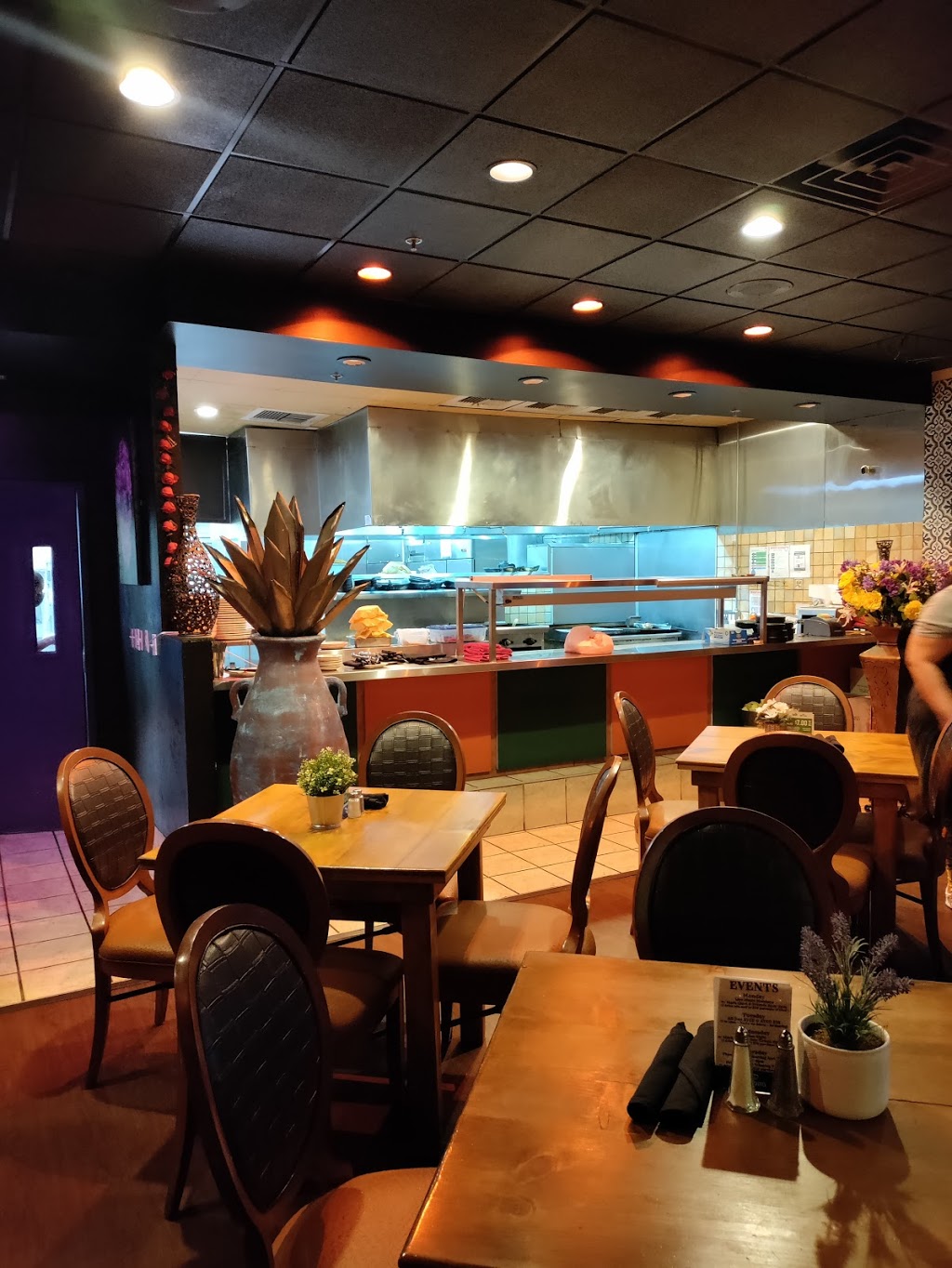 West Sahara Promenade | 8125 W Sahara Ave, Las Vegas, NV 89117, USA | Phone: (702) 431-5500