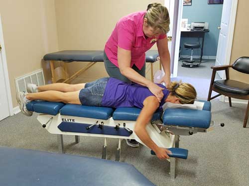 Sunshine Chiropractic | Dr. Teresa Davidson | 1415 Market St, Charlestown, IN 47111, USA | Phone: (812) 256-7930
