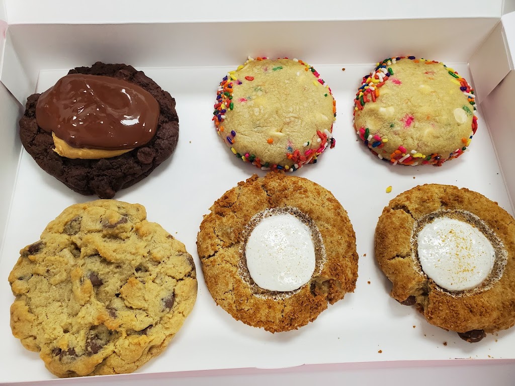 Crumbl Cookies - Delaware | 820 Sunbury Rd Ste 622, Delaware, OH 43015, USA | Phone: (740) 206-8375