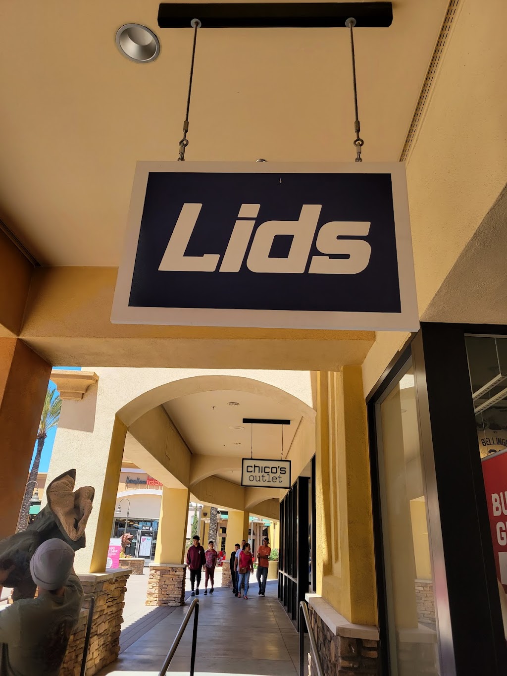 Lids | 48400 Seminole Dr SP622, Cabazon, CA 92230, USA | Phone: (442) 222-4487