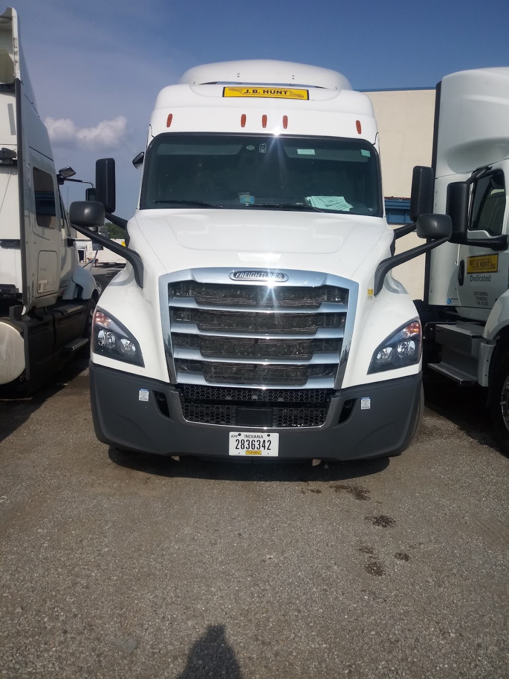 J.B. Hunt Transport Services, Inc. | 4910 W 86th St, Indianapolis, IN 46268, USA | Phone: (800) 452-4868