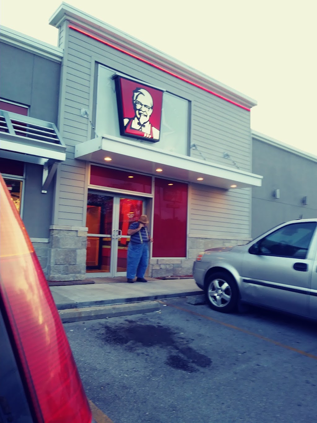 KFC | 300 NE Rice Rd, Lees Summit, MO 64086, USA | Phone: (816) 246-6160