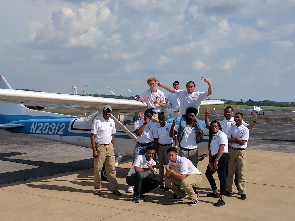 Luke Weathers Flight Academy | 11299 Airport Rd, Olive Branch, MS 38654, USA | Phone: (901) 708-0115