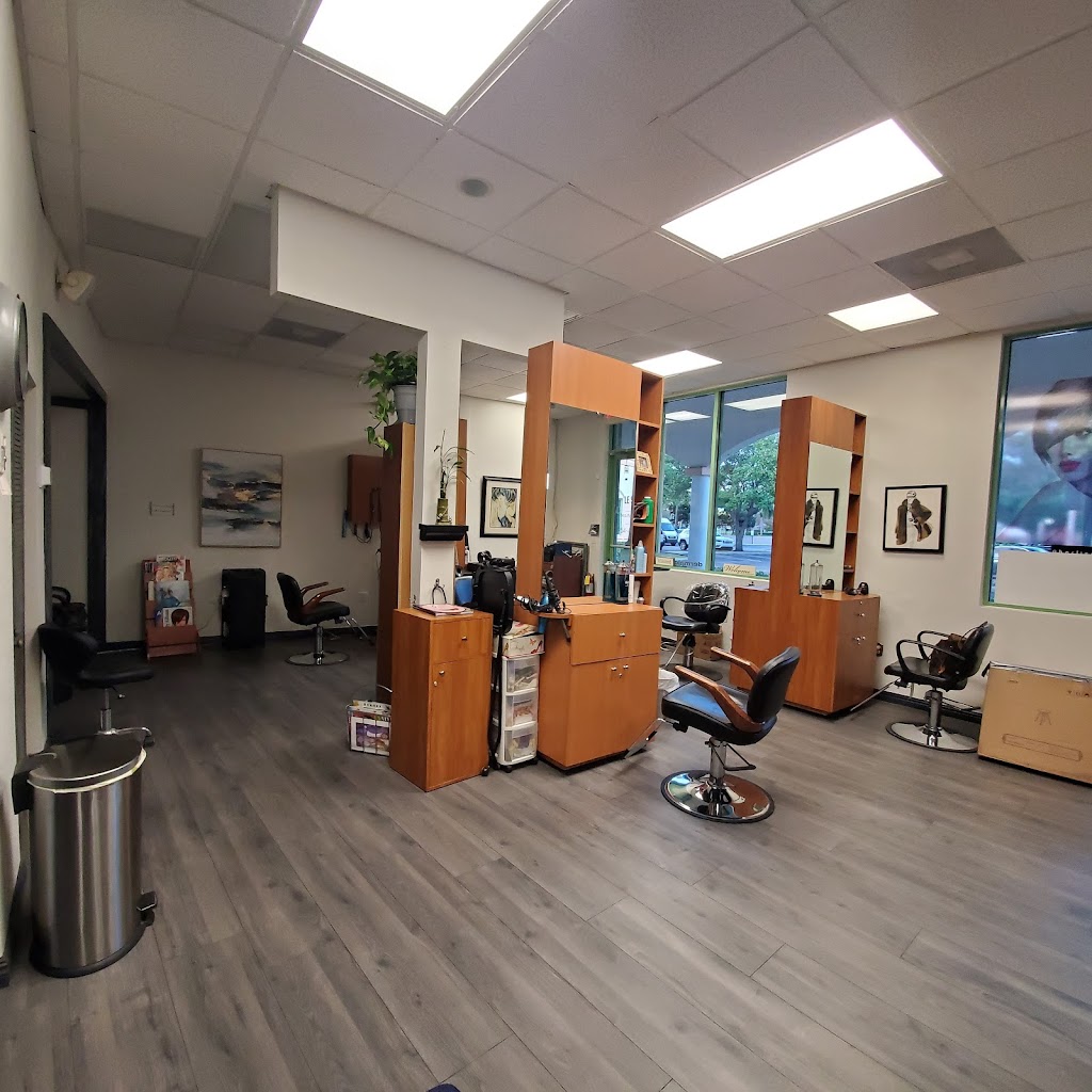 Le salon | 2525 Embassy Dr ste 12, Hollywood, FL 33026, USA | Phone: (954) 499-0045