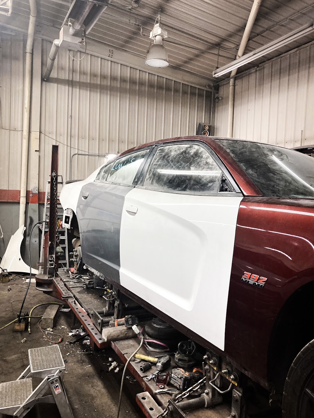 Mr Ts Auto Body & Collision | 4128 85th Ave N, Minneapolis, MN 55443, USA | Phone: (763) 424-6244