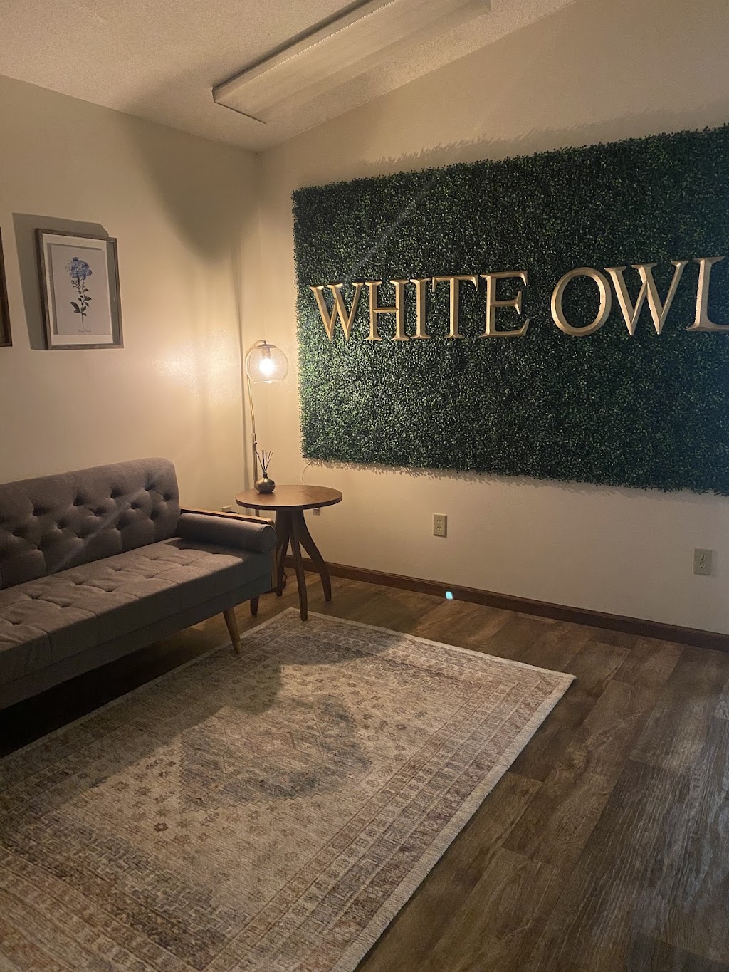 White Owl Salon | 1930 N Lakeman Dr STE 108, Bellbrook, OH 45305, USA | Phone: (937) 310-1103