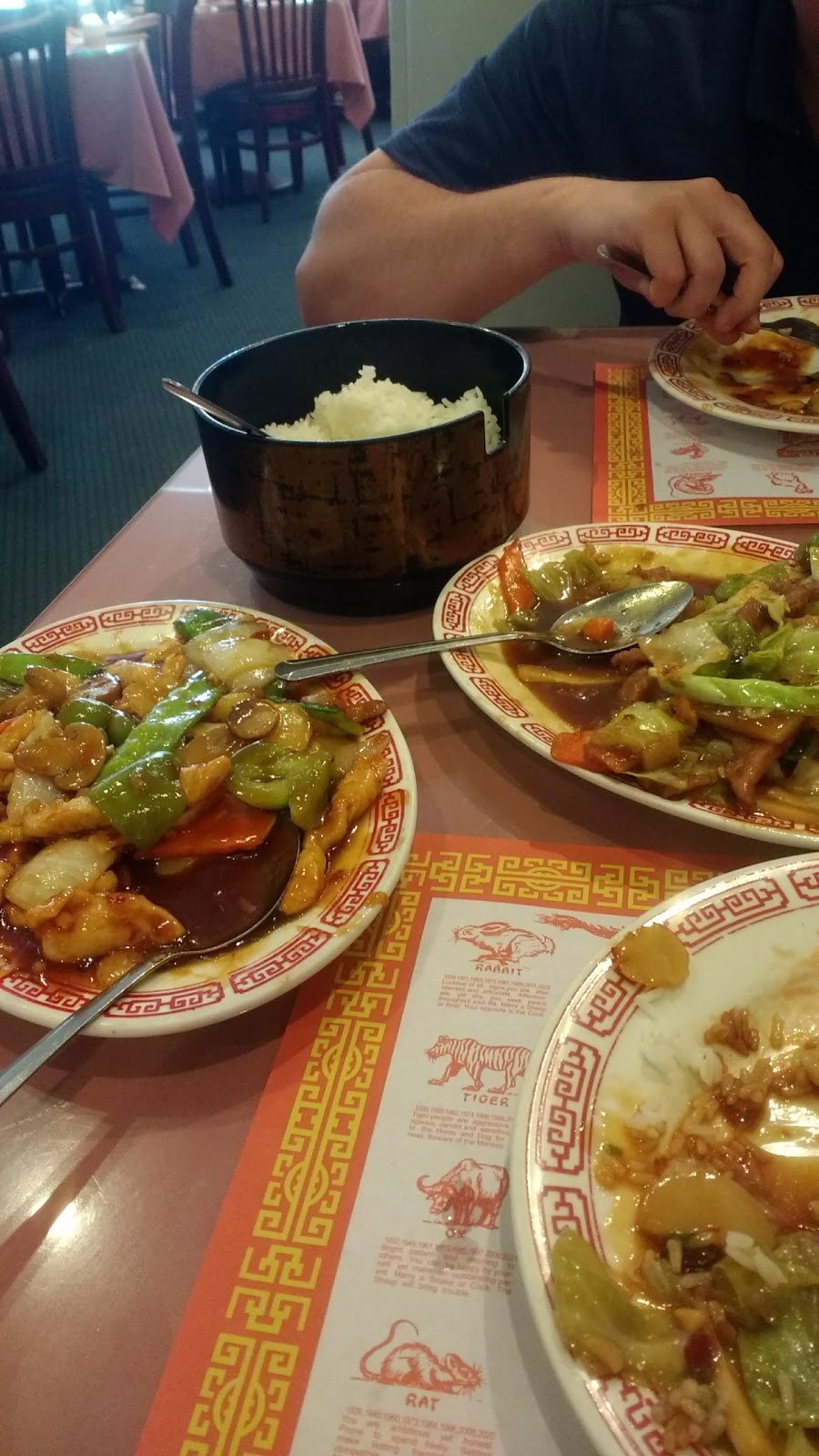 Wonderful Chinese Restaurant | 7042 Sylvan Rd, Citrus Heights, CA 95610 | Phone: (916) 725-8888