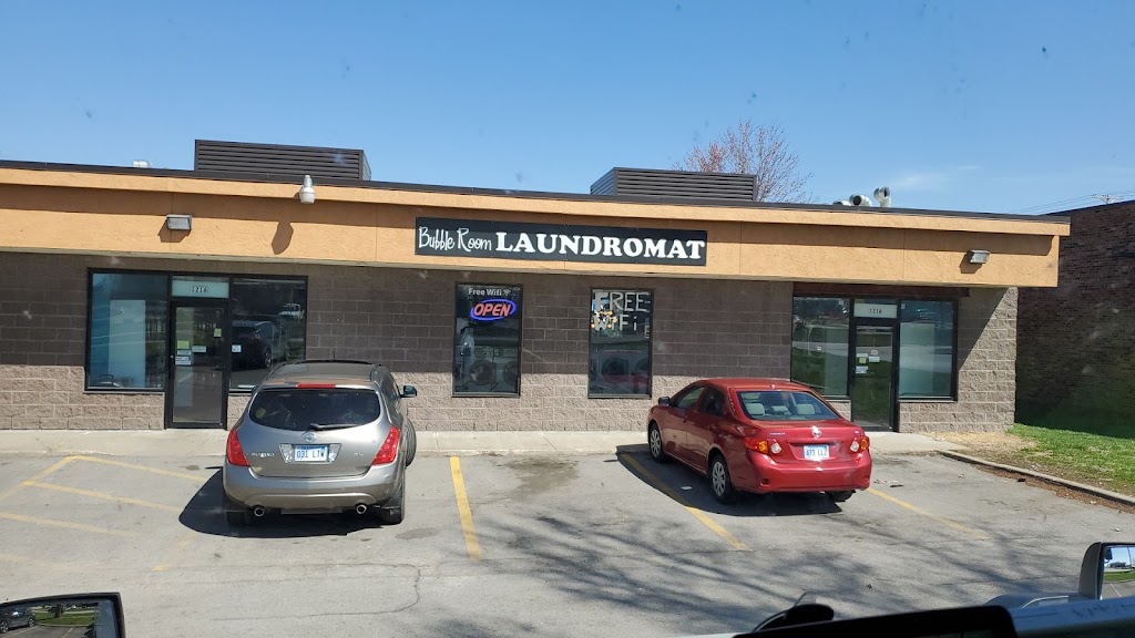 Bubble Room Laundromat - Olathe | 1216 W Dennis Ave, Olathe, KS 66201, USA | Phone: (913) 390-9274