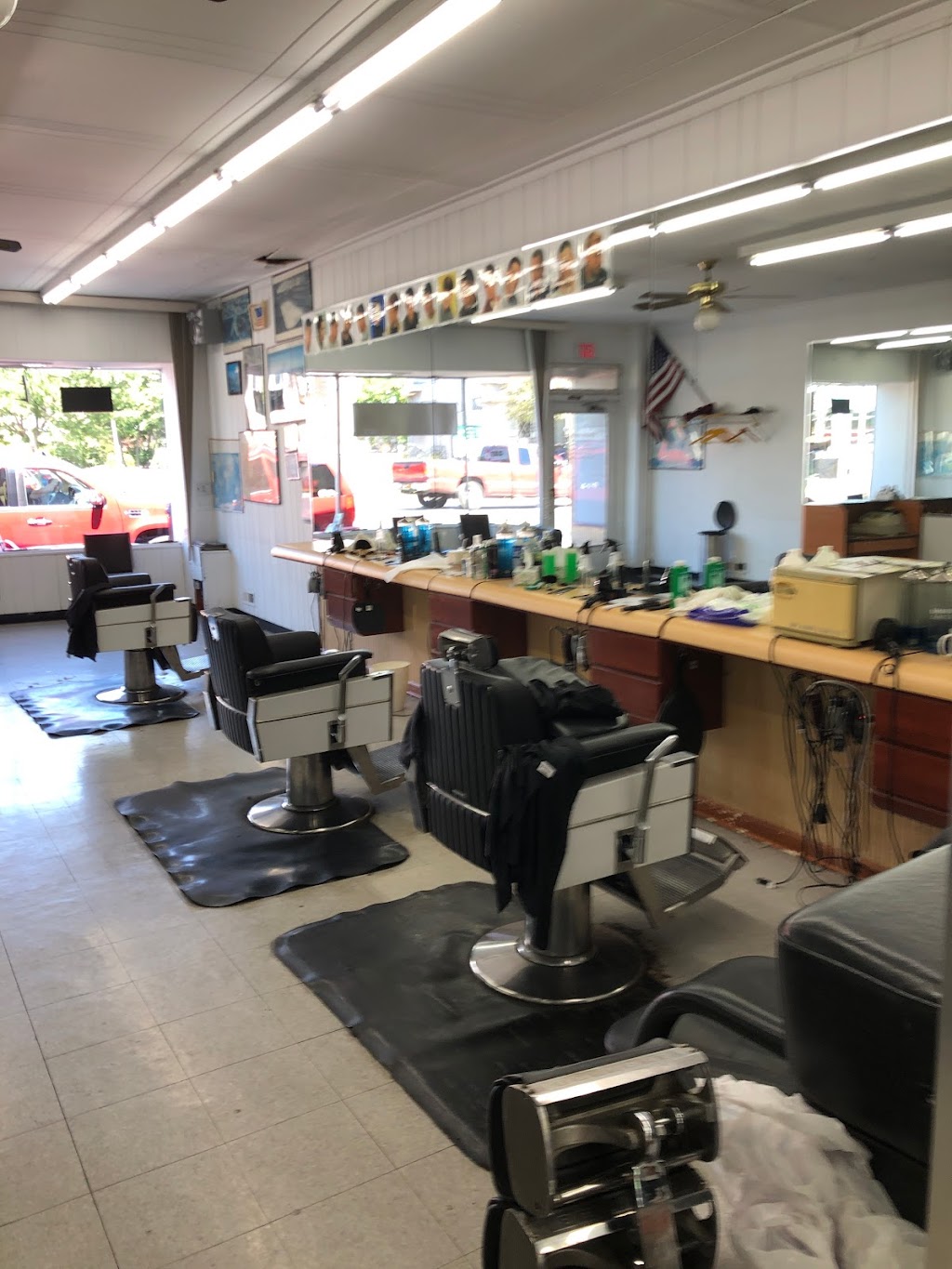 Joseph Barber Shop | 105 Main St, East Rockaway, NY 11518 | Phone: (516) 593-0697