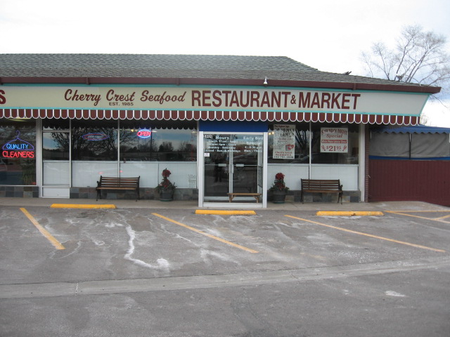 Cherry Crest Seafood Restaurant & Market | 5909 S University Blvd, Greenwood Village, CO 80121, USA | Phone: (303) 798-2600